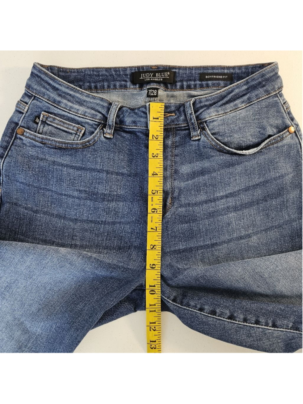 Judy Blue High Waisted Boyfriend Fit Blue Jeans Size 28 - Picture 12 of 13